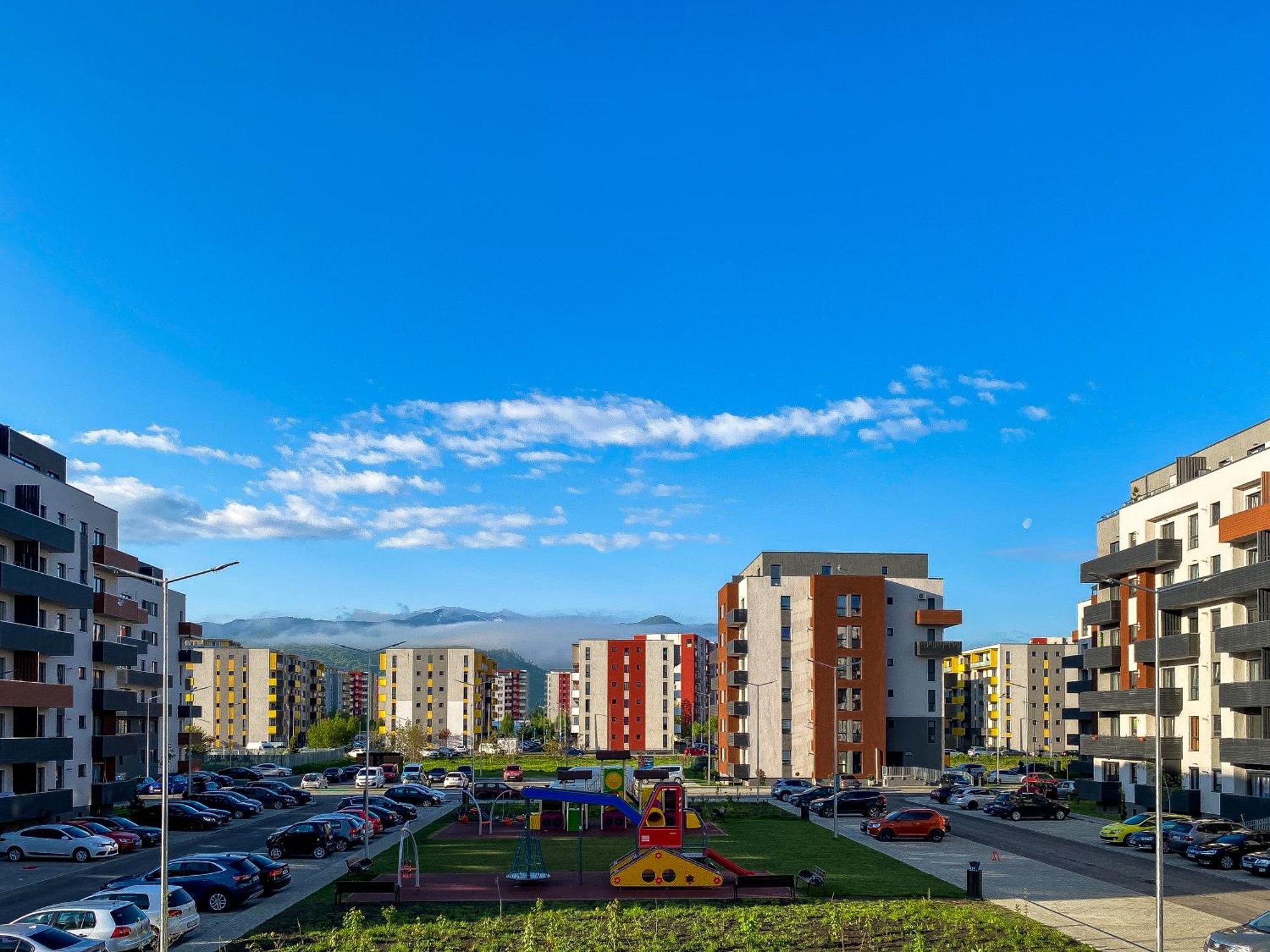 Alegria Avantgarden Brasov Luaran gambar